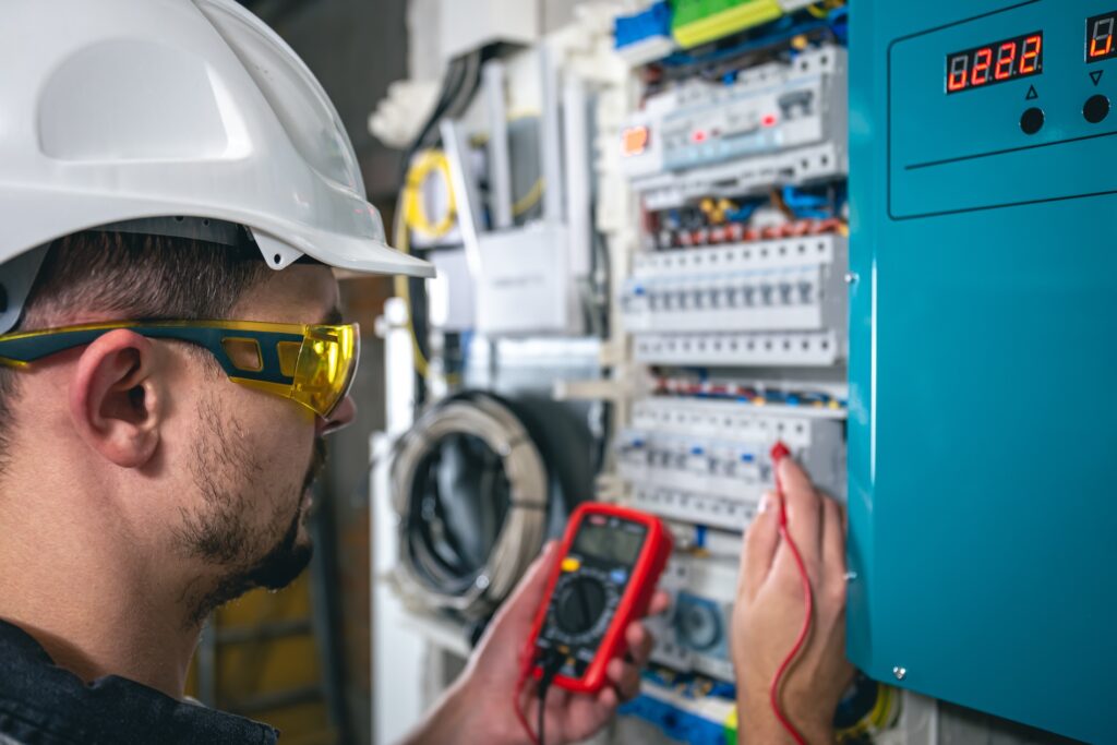 commercial electrician